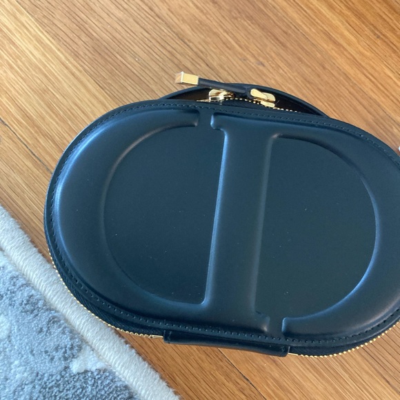Dior Oval Camera bag BNWOT - Picture 2 of 5